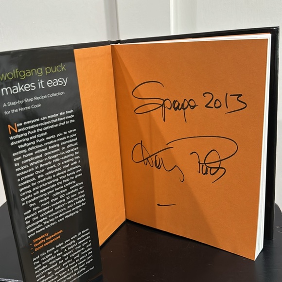 Wolfgang Puck makes it Easy - Signed book by Wolfgang - Picture 2 of 7